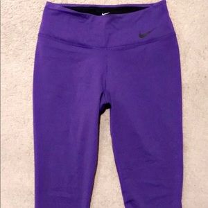 Nike dry fit work out capris